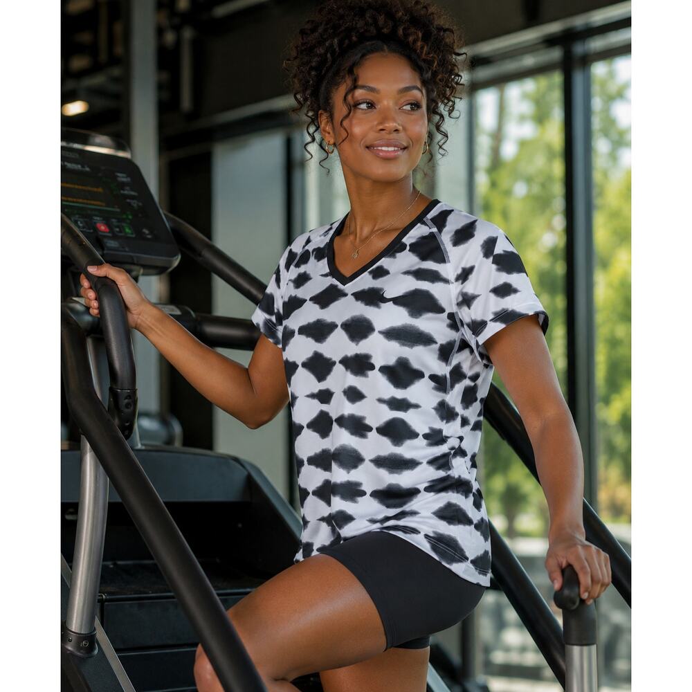 Nike Pro Dri-FIT Black White Abstract Print Athletic Workout Top Women’s Large